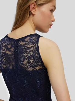 Abendkleid mit Spitze