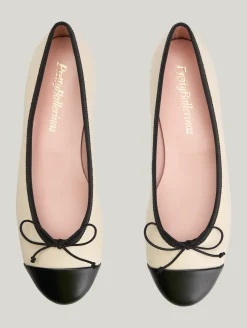 Ballerinas mit Schleife