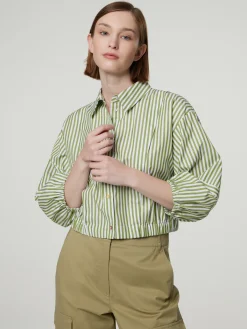 Bluse im Cropped FIt