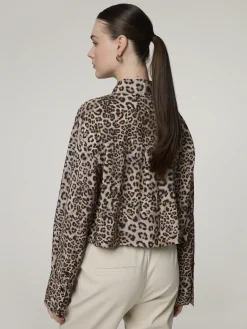 Bluse im Leo Print