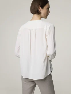 Bluse mit Seide