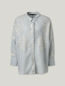 Bluse mit Stickereien