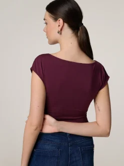 Body mit V-Ausschnitt