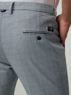 Chino im Extra Slim Fit MILANO