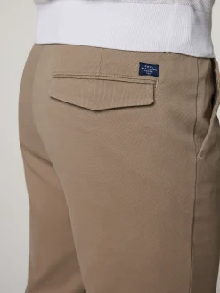 Chino im Regular Fit