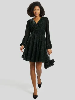 Cocktailkleid mit Schimmer