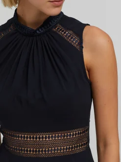 Cocktailkleid mit Spitzen-Details