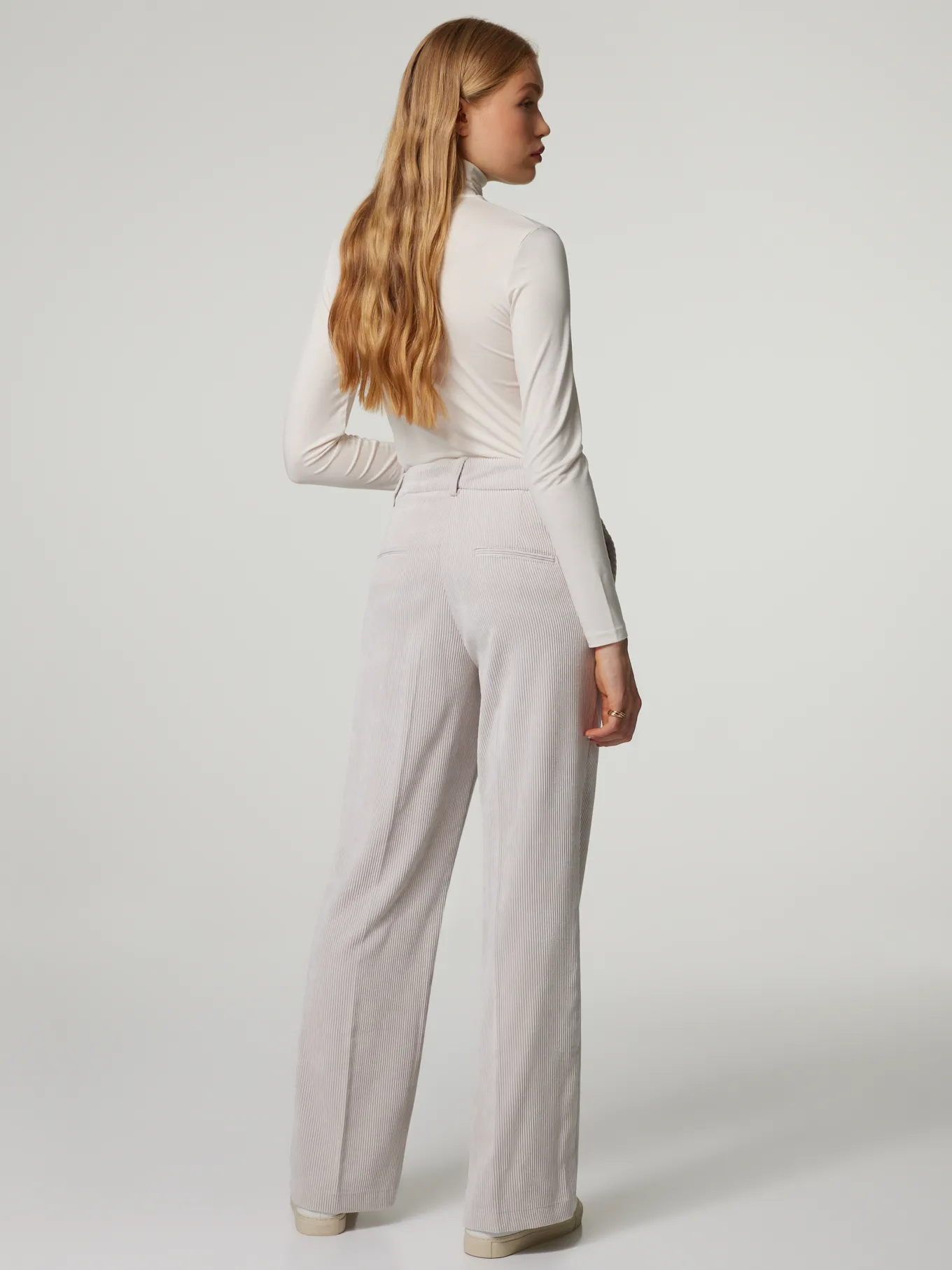 Cordhose im Fashion Fit AMELIE