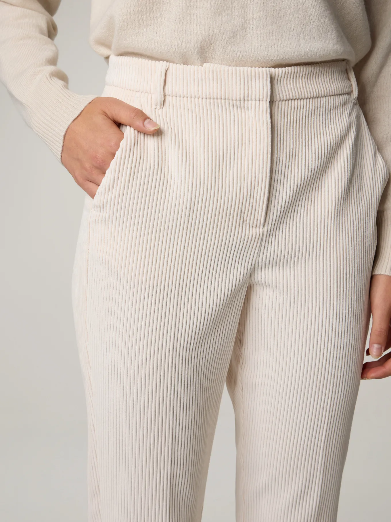 Cordhose im Slim Fit LUIS