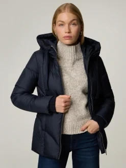 Daunenjacke im Shaped Fit