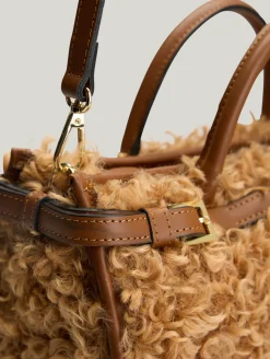 Handtasche mit Kunstfell