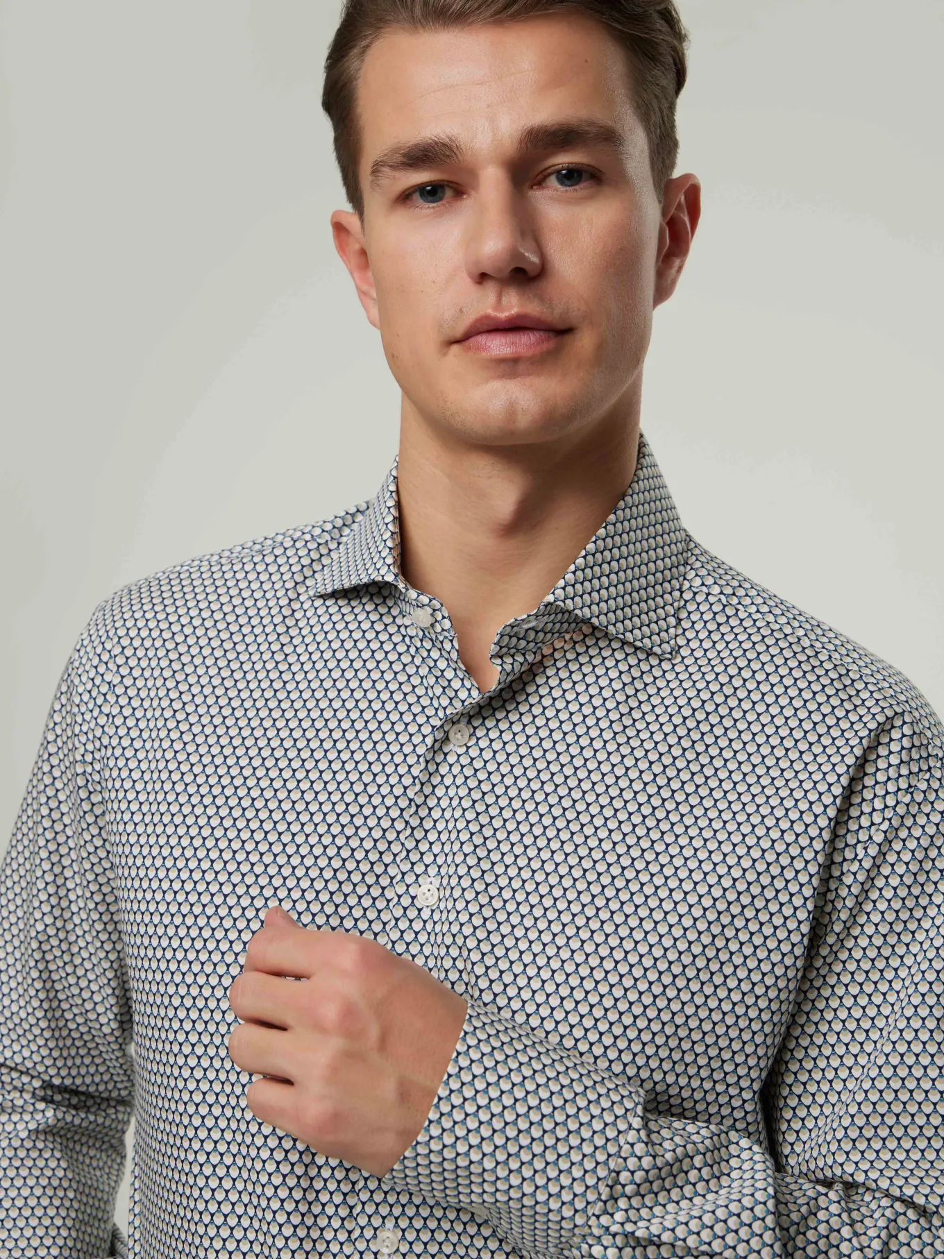 Hemd mit Pfauenauge-Muster