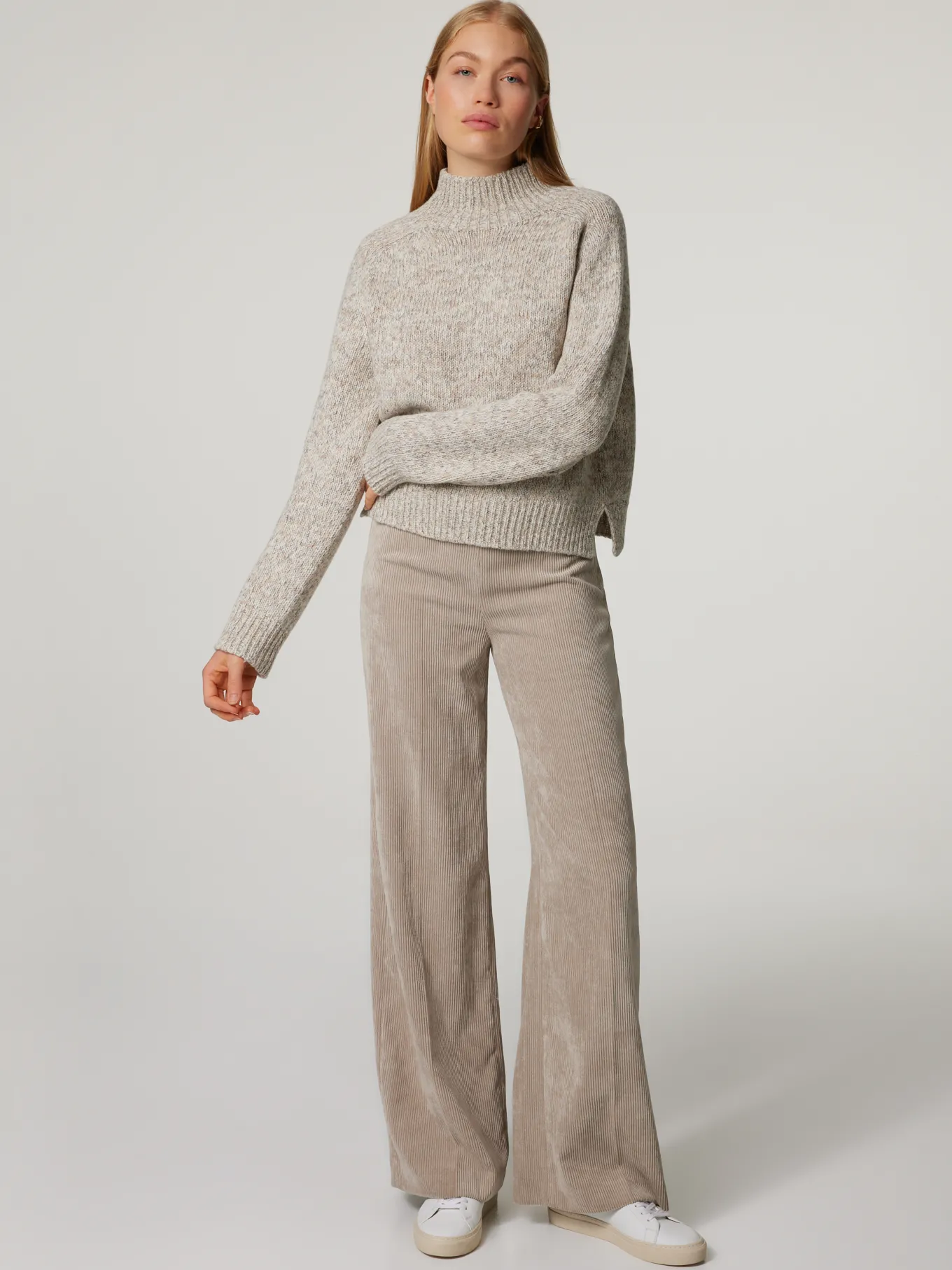 Hose aus Cord BEFORE