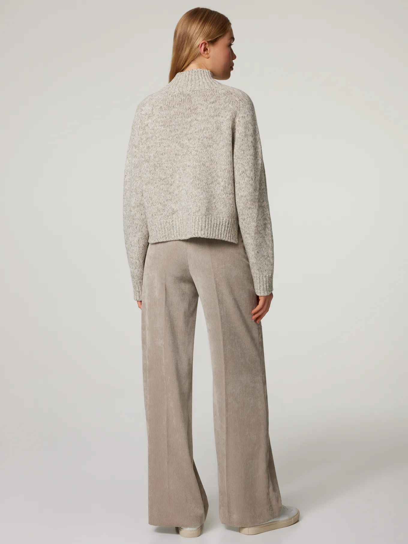 Hose aus Cord BEFORE