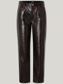 Hose aus Lackleder