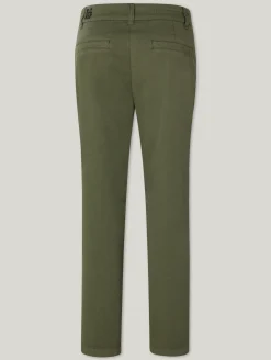 Hose im Feminine Fit