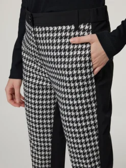 Hose im Slim Fit SLIVEN