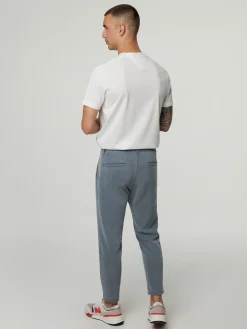 Hose im Tapered Fit CHASY