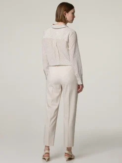 Hose mit Bügelfalte