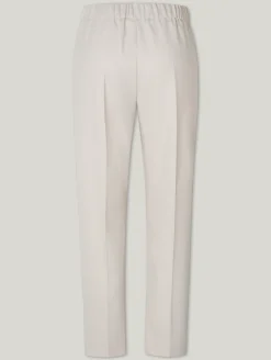 Hose mit Bügelfalte