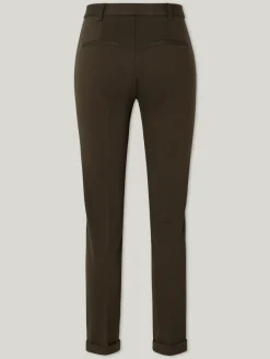 Hose mit Bügelfalte