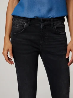 Jeans im Boyfriend Fit THEDA