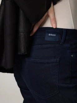 Jeans im Feminine Fit CAROLA