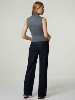 Jeans im Flared Fit DEW