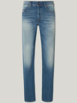 Jeans im Regular Fit D-FINITIVE