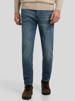 Jeans im Regular-Tapered Fit