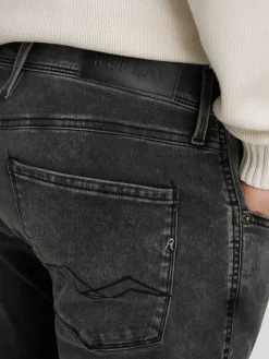 Jeans im Slim Fit ANBASS