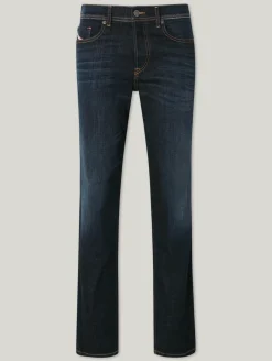 Jeans im Slim Fit FINITIVE