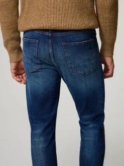 Jeans im Tapered Fit