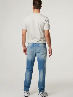 Jeans im Tapered Fit