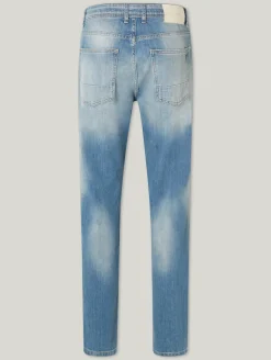 Jeans im Tapered Fit