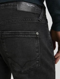 Jeans im Tapered Fit STANLEY