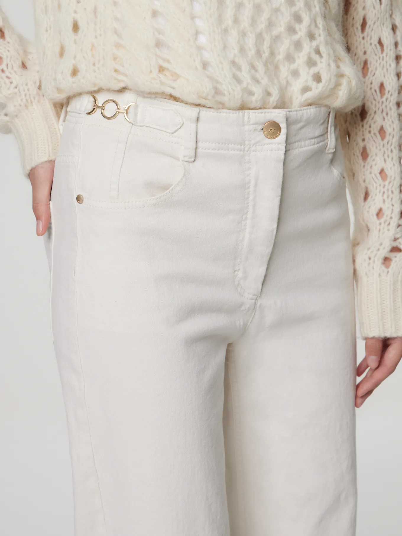 Jeans mit weitem Bein