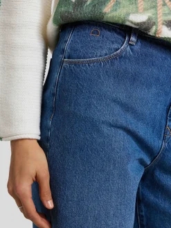 Jeans mit weitem Bein