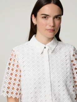 Kurzarmbluse aus Spitze