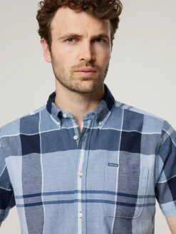 Kurzarmhemd im Regular Fit