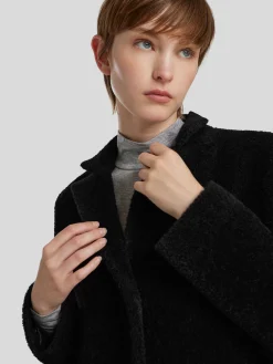 Mantel im Teddy-Look