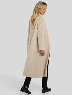 Mantel im Teddy-Look