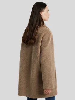 Mantel im Teddy-Look