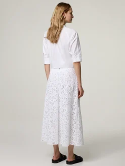 Midijupe aus Häkelspitze