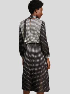 Midikleid mit Punkten-Print