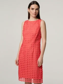 Minikleid aus Spitzen