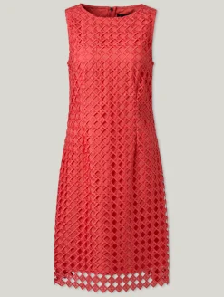 Minikleid aus Spitzen