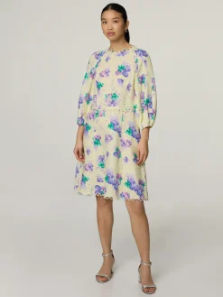 Minikleid mit Leinen