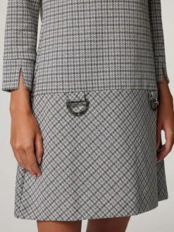 Minikleid mit Schnallen