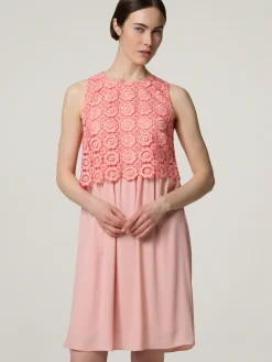 Minikleid mit Spitze